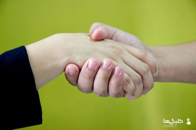 02-dominant-Handshake-Reveals-About-Your-Personality_560270779-Pressmaster-760x506.jpg